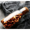 Gewürzglasglaswasserflasche mit Korken